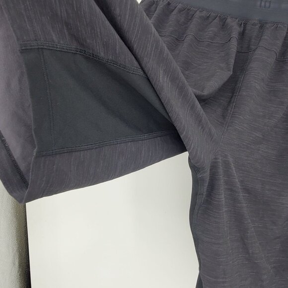 Lululemon Charcoal Heathered Grey Linerless THE Short Activewear Shorts Large - Picture 5 of 7